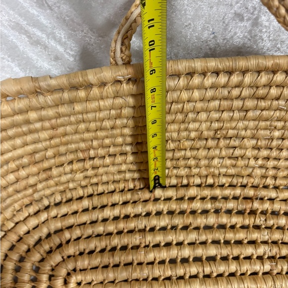 Woven rattan Basket with Handles NWOT - Picture 13 of 13